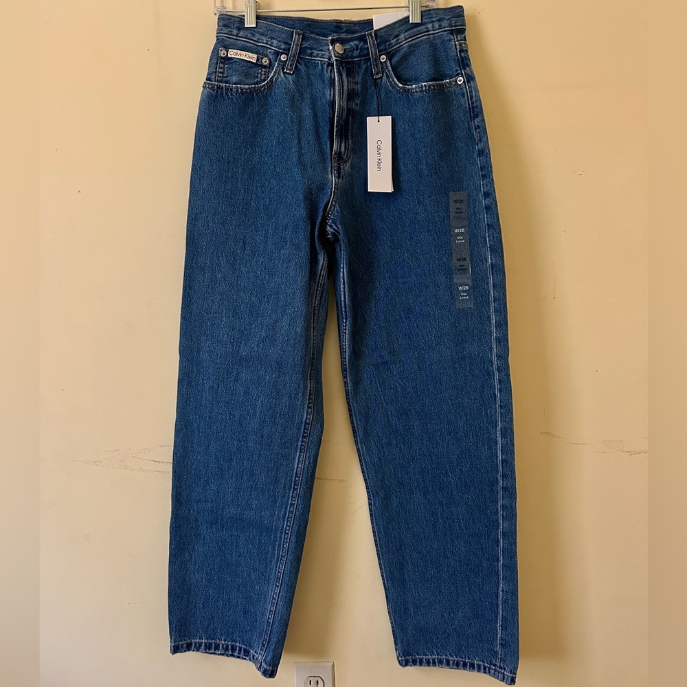 NWT Calvin Klein 90s Loose Classic Straight Blue Jeans